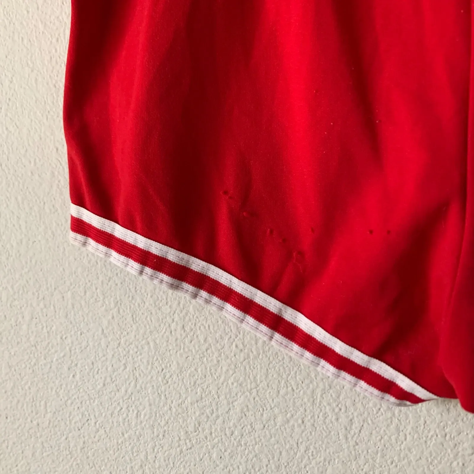 True vintage 1970s red basketball uniform - jersey and shorts demons number 33 - Image 3