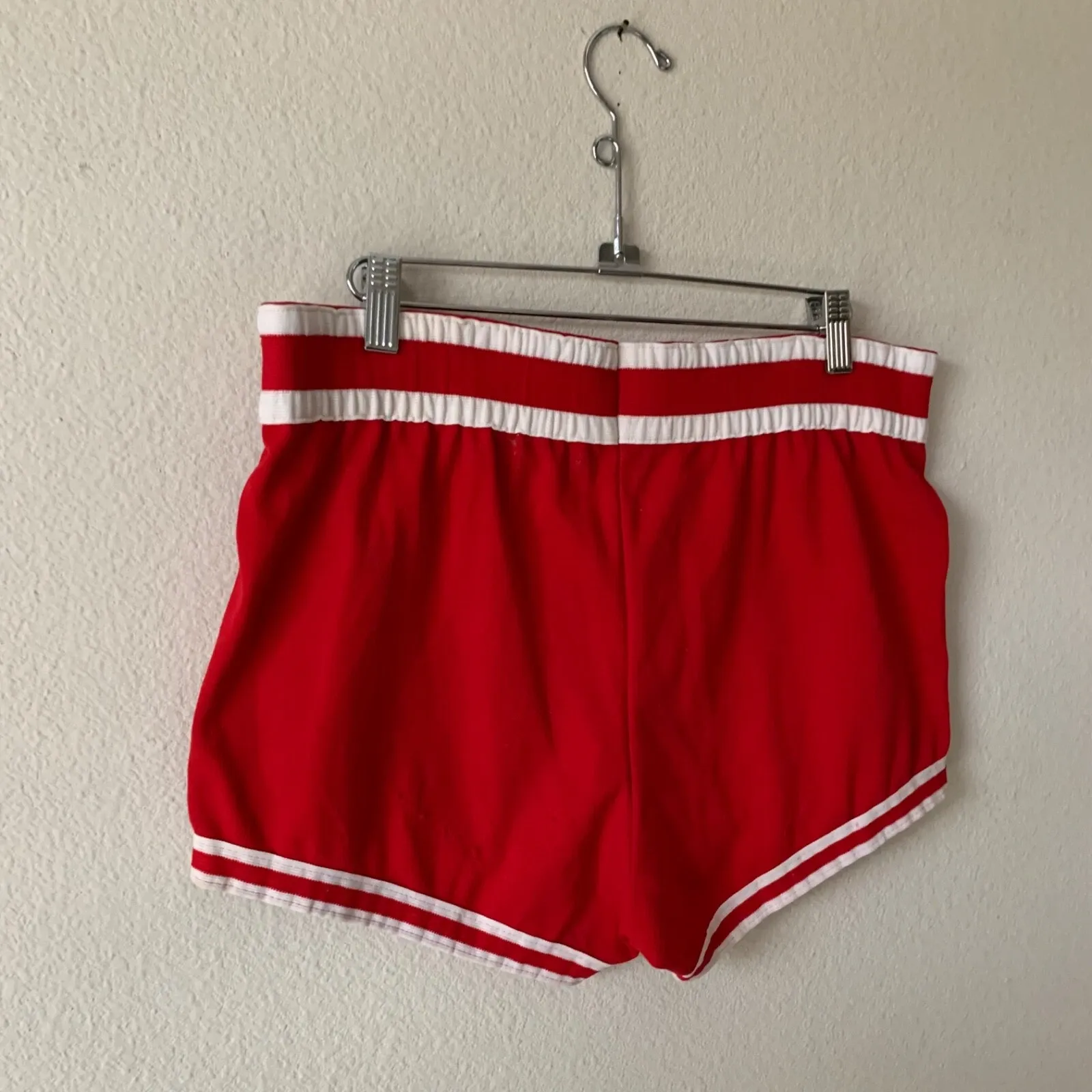 True vintage 1970s red basketball uniform - jersey and shorts demons number 33 - Image 4